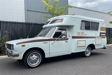 Toyota chinook pop up camper